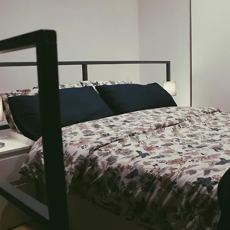 Apartamento Yr - Studi Milão