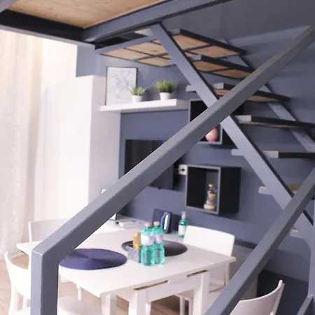 Apartamento Yr - Studi Milão