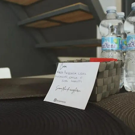 Yr - Studi Apartamento *