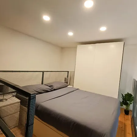 Yr - Studi Apartamento *