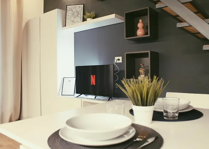 Yr Citta Studi - Modern Loft, 3 Min Walk To Duomo Bus Milano