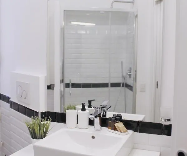 Lejlighed Yr Citta Studi - Modern Loft, 3 Min Walk To Duomo Bus Milano